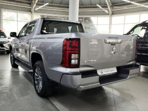 bbd25319cf14ac6eeecead45011ea8a4.jpg